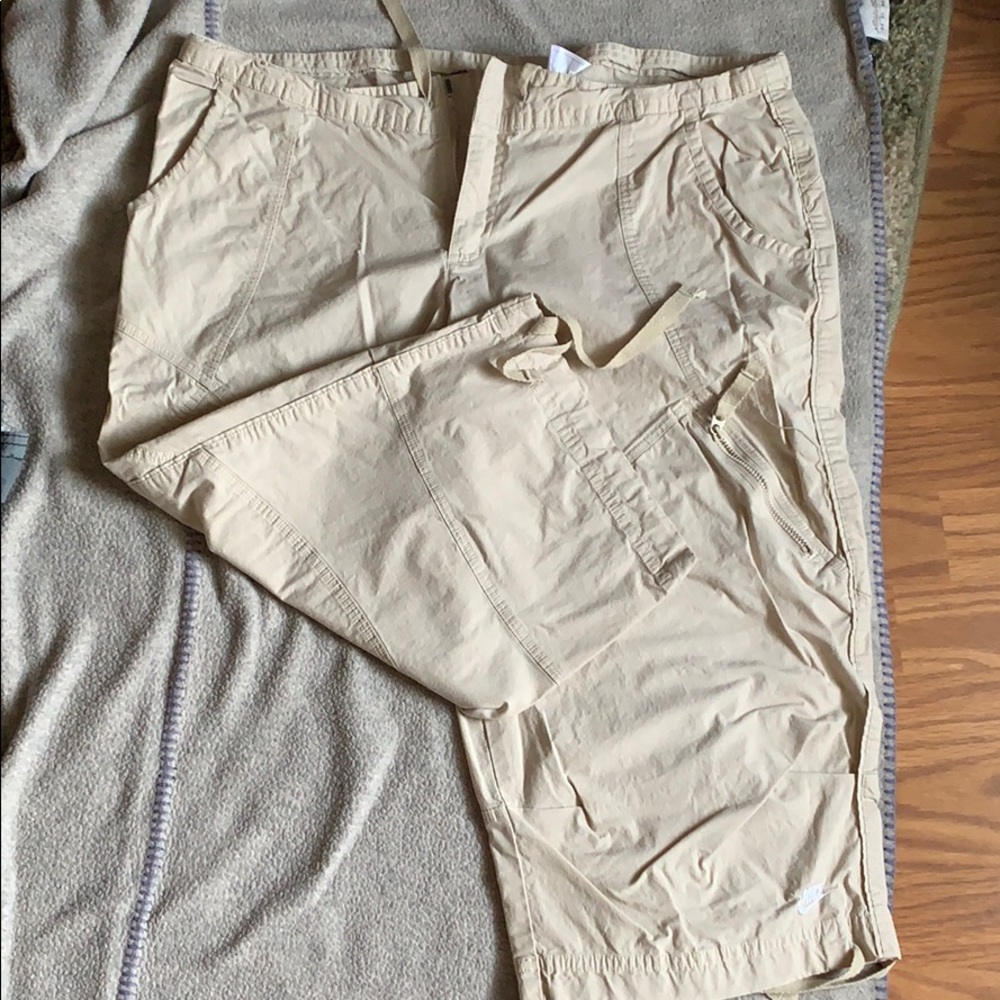 Nike capris